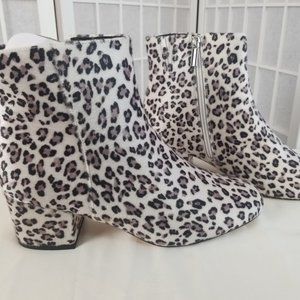 COMFORTVIEW CALFHAIR SNOW LEOPARD BLOCK HEEL BOOT